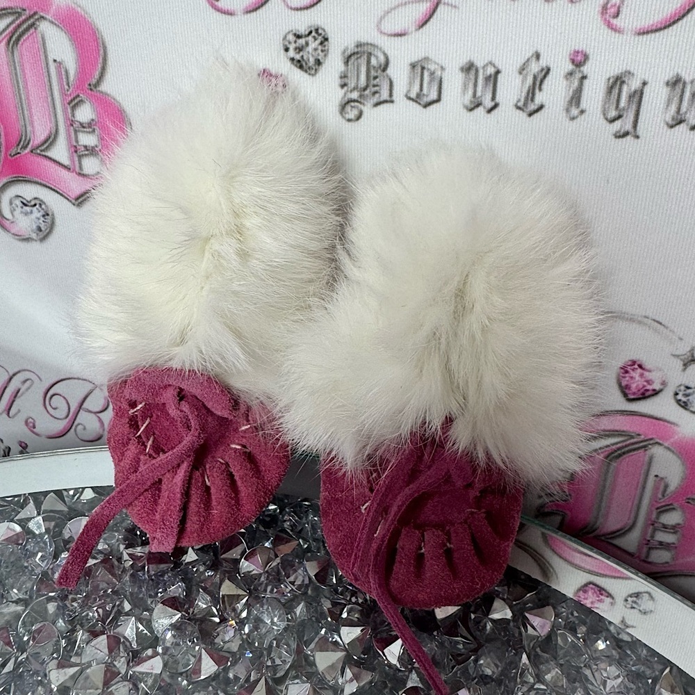 Moccasin mukluks slippers rose pink white rabbit fur made in Canada 🇨🇦 winter
